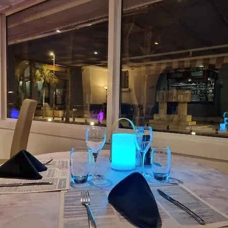 Restaurant Miramar L'orchidee 호텔 2*