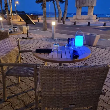 מלון Restaurant Miramar L'orchidee 2*