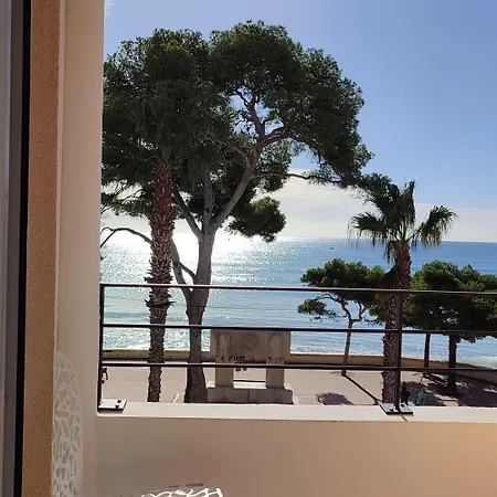 ホテル Restaurant Miramar L'orchidee