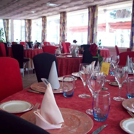 ホテル Restaurant Miramar L'orchidee 2*