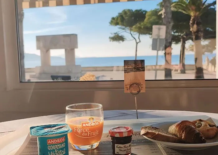 Ξενοδοχείο Restaurant Miramar L'orchidee Λα Σιοτά