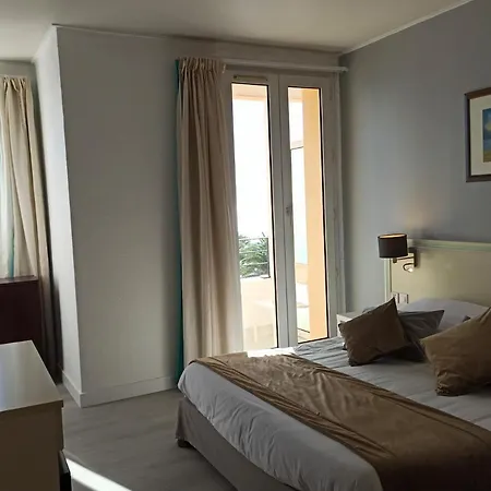 Hotel Hotel Restaurant Miramar L'Orchidee 2*