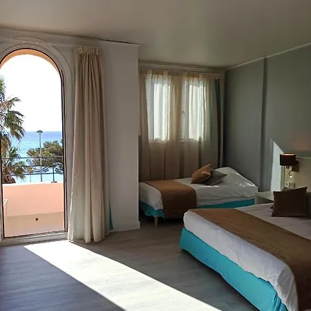 Hotel Restaurant Miramar L'Orchidee Hotel 2*