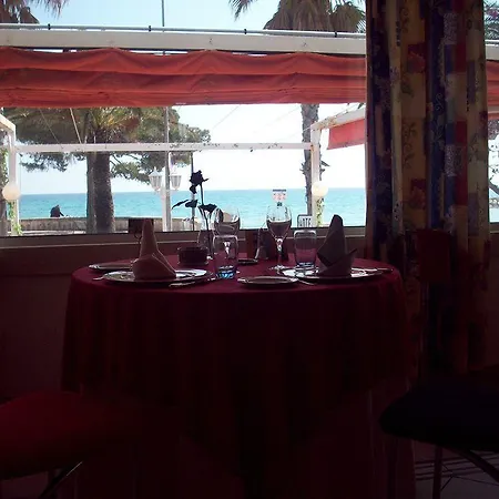 ホテル Restaurant Miramar L'orchidee